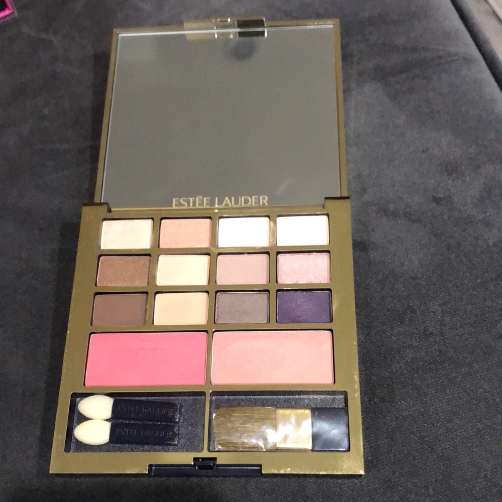 Estée Lauder eyeshadow